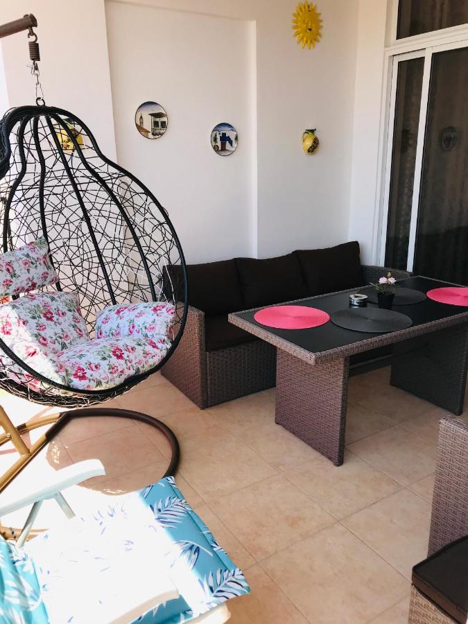 Pool Apartment Larnaka Exterior foto